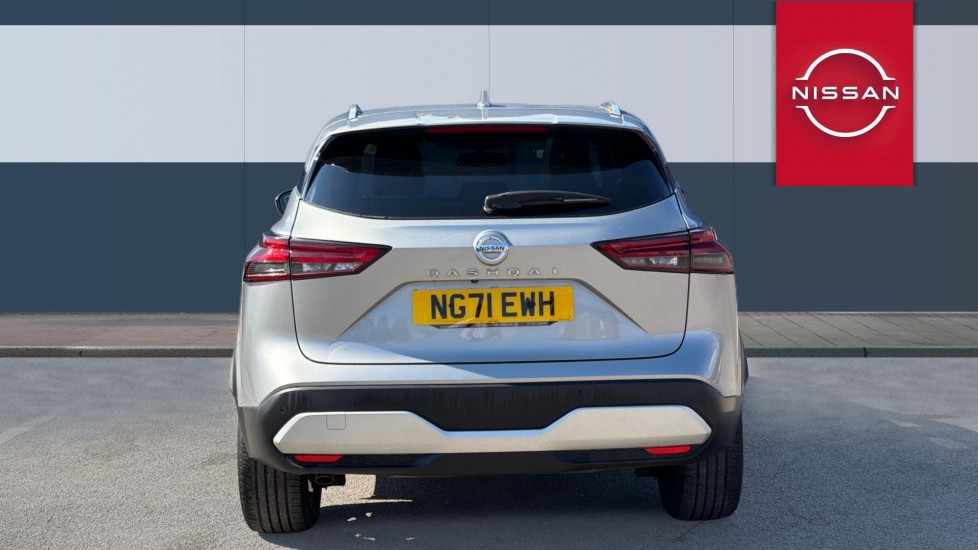 Nissan Qashqai 1.3 DiG-T MH 158 Tekna 5dr Xtronic Petrol Hatchback - Image 6