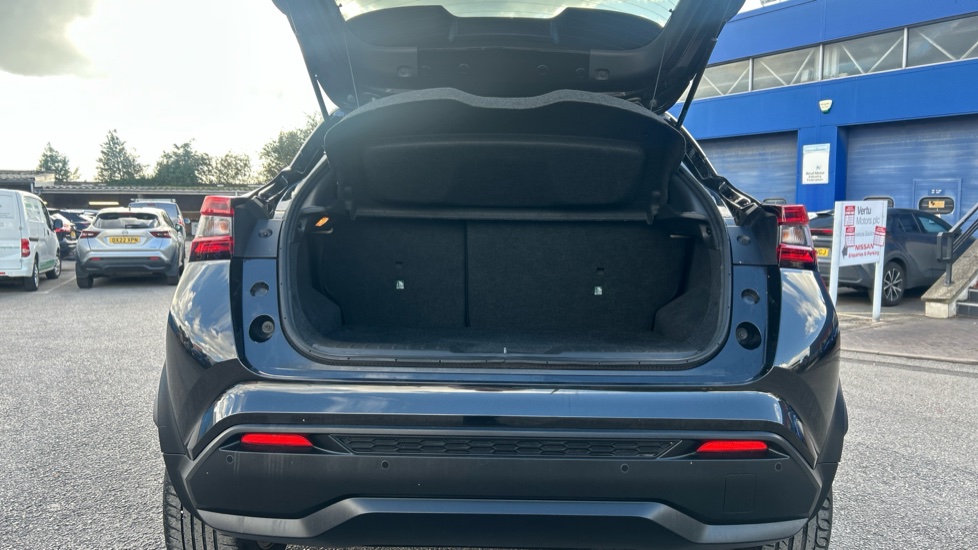 Nissan Juke 1.0 DiG-T N-Connecta 5dr Petrol Hatchback - Image 4