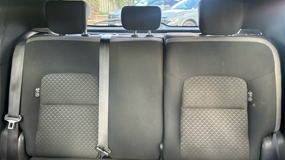 Nissan Juke 1.0 DiG-T N-Connecta 5dr Petrol Hatchback - Image 15