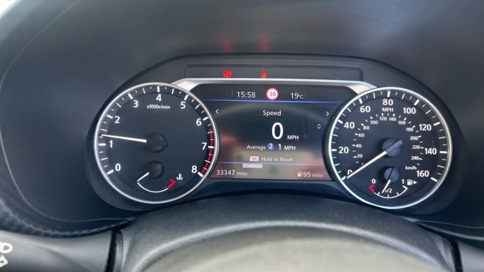 Nissan Juke 1.0 DiG-T N-Connecta 5dr Petrol Hatchback - Image 18