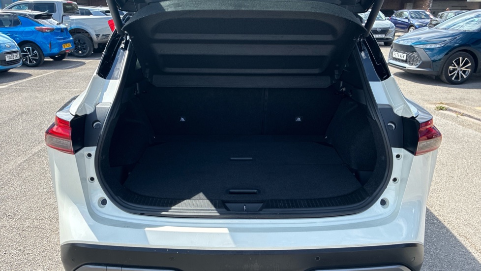 Nissan Qashqai 1.5 E-Power Tekna+ 5dr Auto Hybrid Hatchback - Image 4