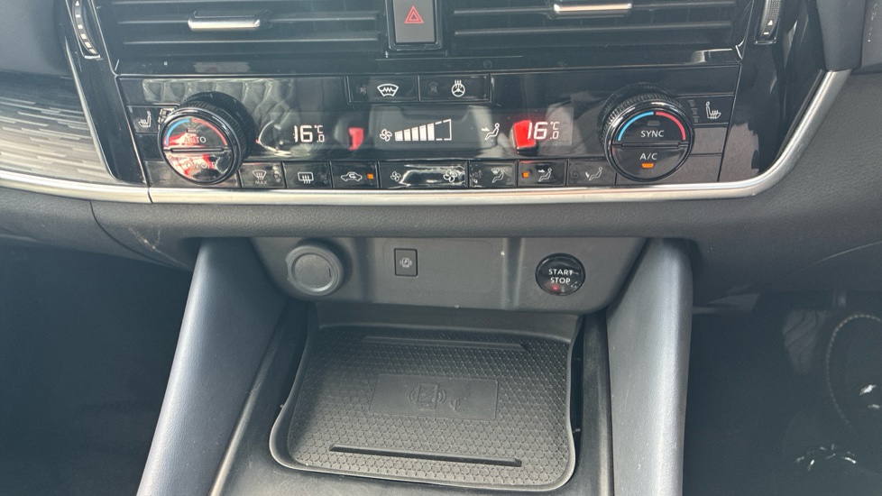 Nissan Qashqai 1.5 E-Power Tekna+ 5dr Auto Hybrid Hatchback - Image 24