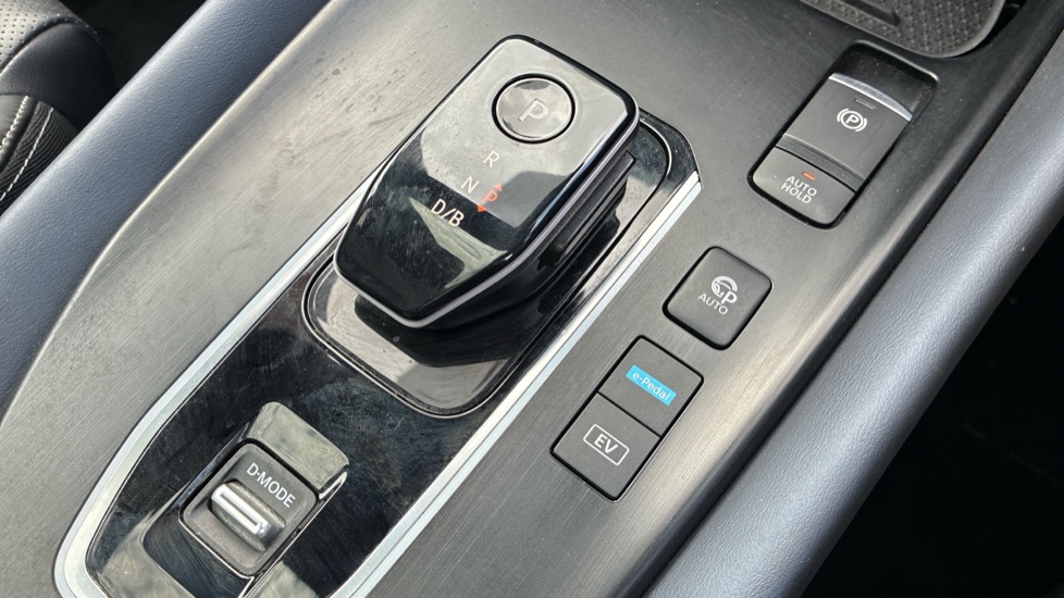 Nissan Qashqai 1.5 E-Power Tekna+ 5dr Auto Hybrid Hatchback - Image 31