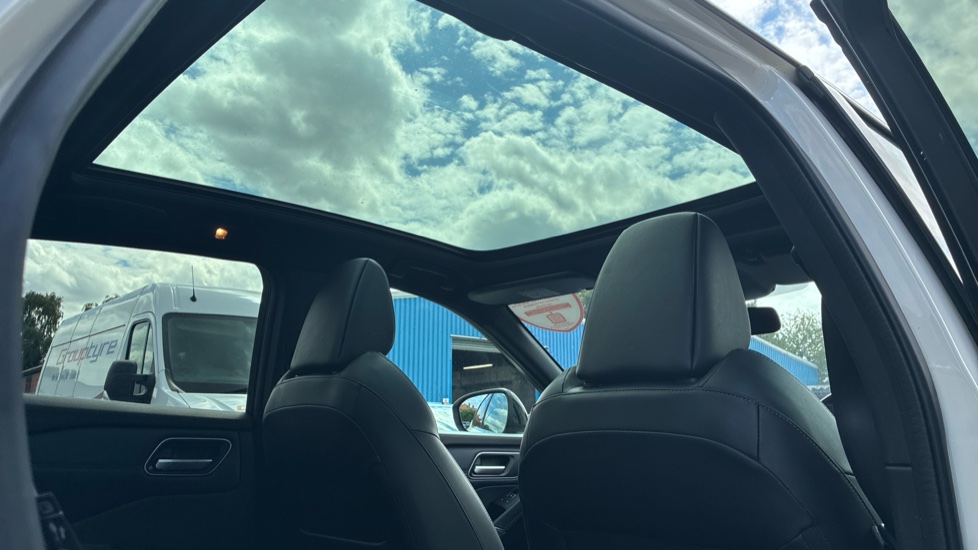 Nissan Qashqai 1.5 E-Power Tekna+ 5dr Auto Hybrid Hatchback - Image 37