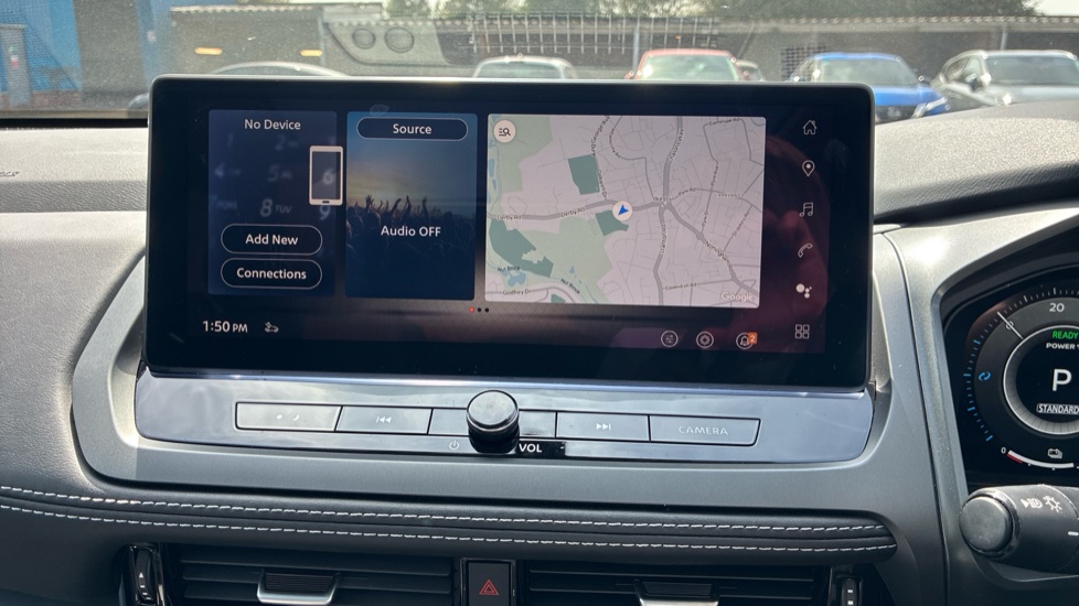 Nissan Qashqai 1.5 E-Power 205 N-Connecta [Glass Roof] 5dr Auto Hybrid Hatchback - Image 12