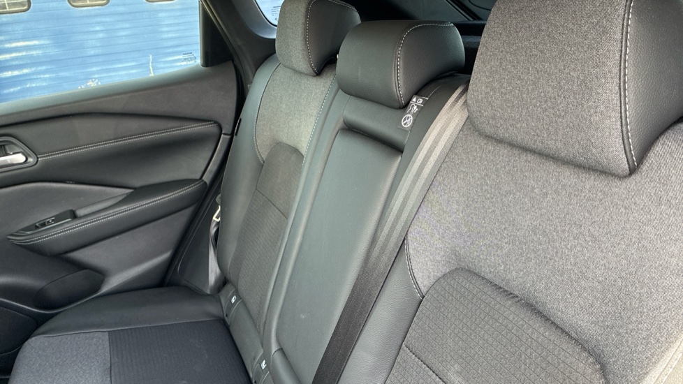 Nissan Qashqai 1.5 E-Power 205 N-Connecta [Glass Roof] 5dr Auto Hybrid Hatchback - Image 16