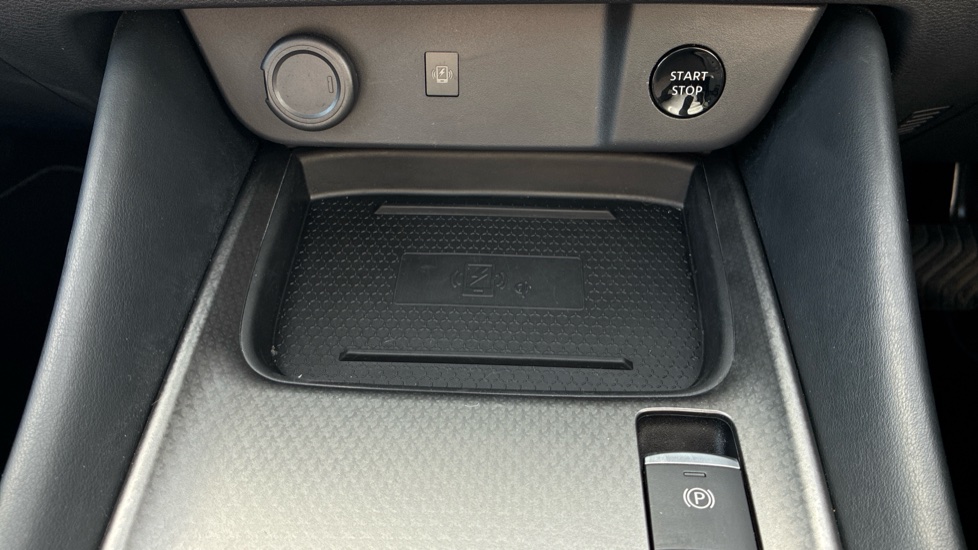 Nissan Qashqai 1.5 E-Power 205 N-Connecta [Glass Roof] 5dr Auto Hybrid Hatchback - Image 26