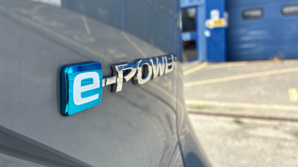Nissan Qashqai 1.5 E-Power 205 N-Connecta [Glass Roof] 5dr Auto Hybrid Hatchback - Image 33