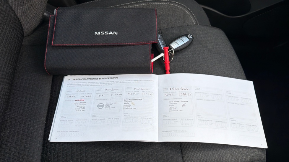 Nissan Qashqai 1.3 DiG-T MH N-Connecta 5dr Petrol Hatchback - Image 19