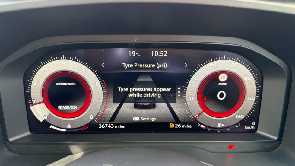 Nissan Qashqai 1.3 DiG-T MH N-Connecta 5dr Petrol Hatchback - Image 36