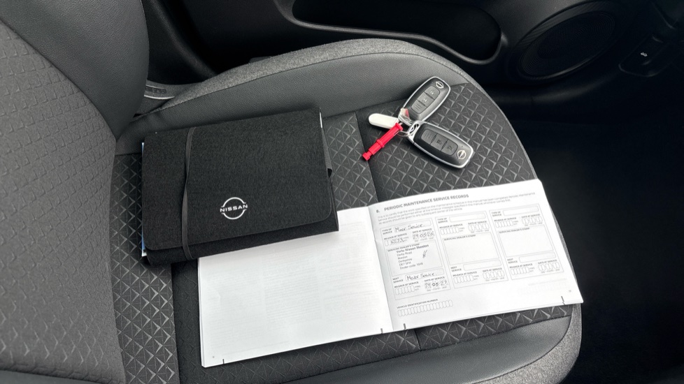 Nissan Juke 1.0 DiG-T N-Connecta 5dr Petrol Hatchback - Image 19