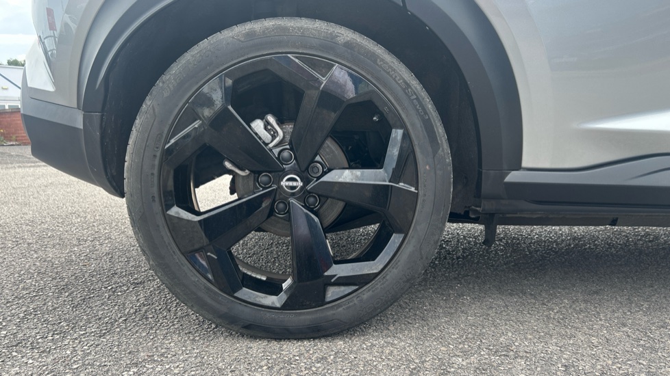 Nissan Juke 1.6 Hybrid Tekna 5dr Auto Hybrid Hatchback - Image 7