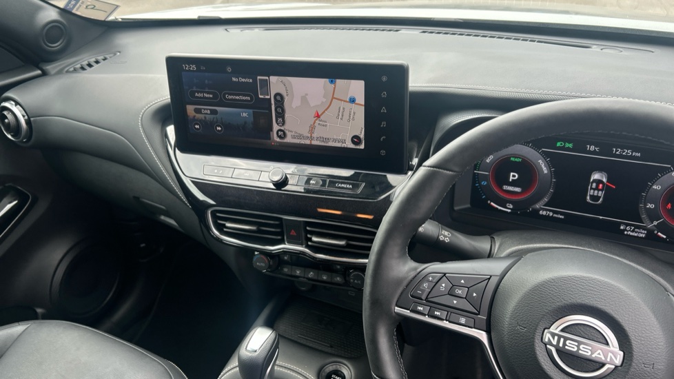 Nissan Juke 1.6 Hybrid Tekna 5dr Auto Hybrid Hatchback - Image 14