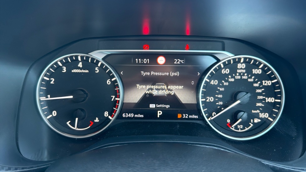 Nissan Juke 1.0 DiG-T Acenta Premium 5dr DCT Petrol Hatchback - Image 31
