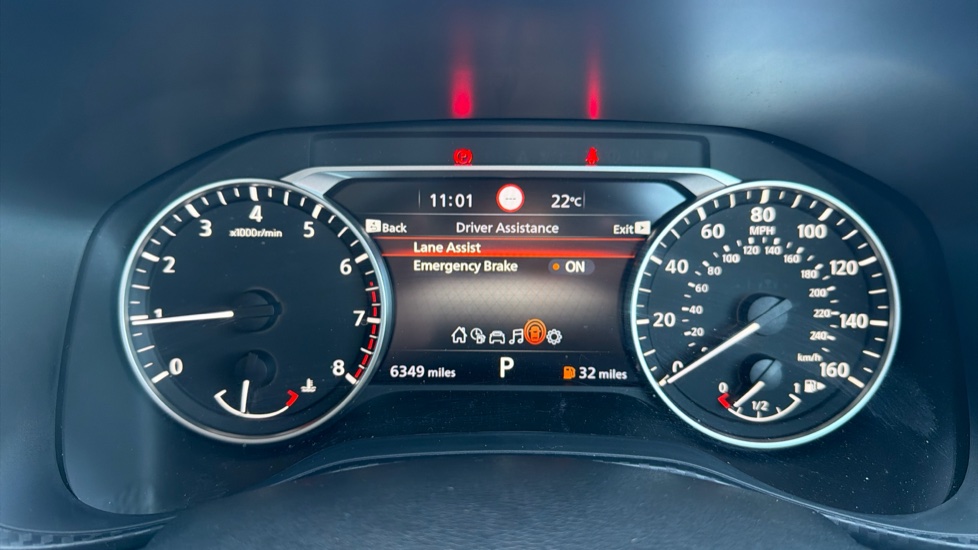 Nissan Juke 1.0 DiG-T Acenta Premium 5dr DCT Petrol Hatchback - Image 32