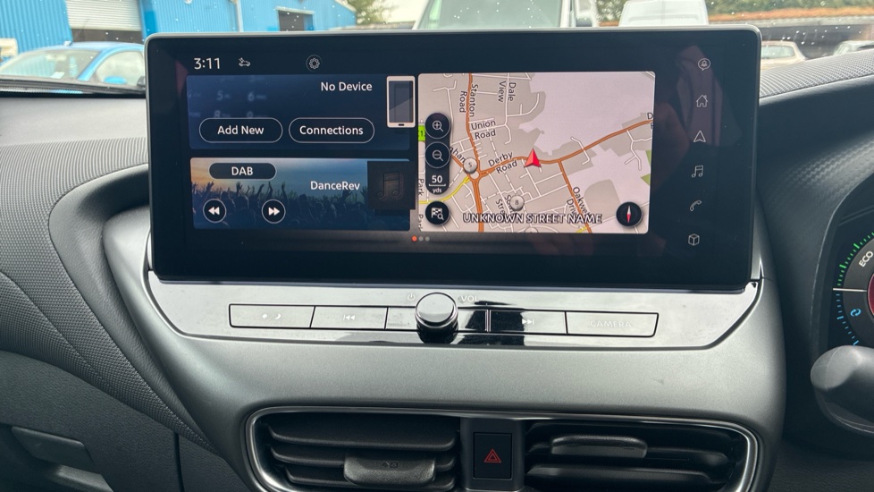 Nissan Juke 1.6 Hybrid N-Connecta 5dr Auto Hybrid Hatchback - Image 12