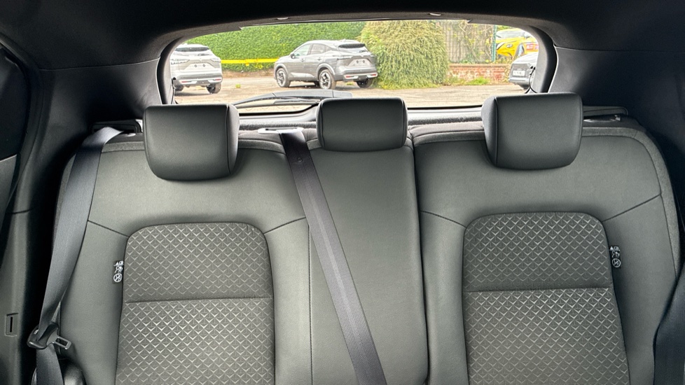 Nissan Juke 1.6 Hybrid N-Connecta 5dr Auto Hybrid Hatchback - Image 15