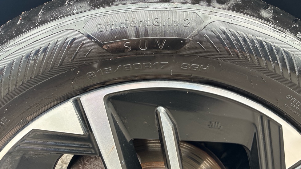 Nissan Juke 1.6 Hybrid N-Connecta 5dr Auto Hybrid Hatchback - Image 31