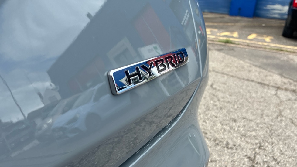 Nissan Juke 1.6 Hybrid N-Connecta 5dr Auto Hybrid Hatchback - Image 32