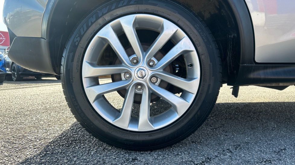 Nissan Juke 1.2 DiG-T N-Connecta 5dr Petrol Hatchback - Image 7