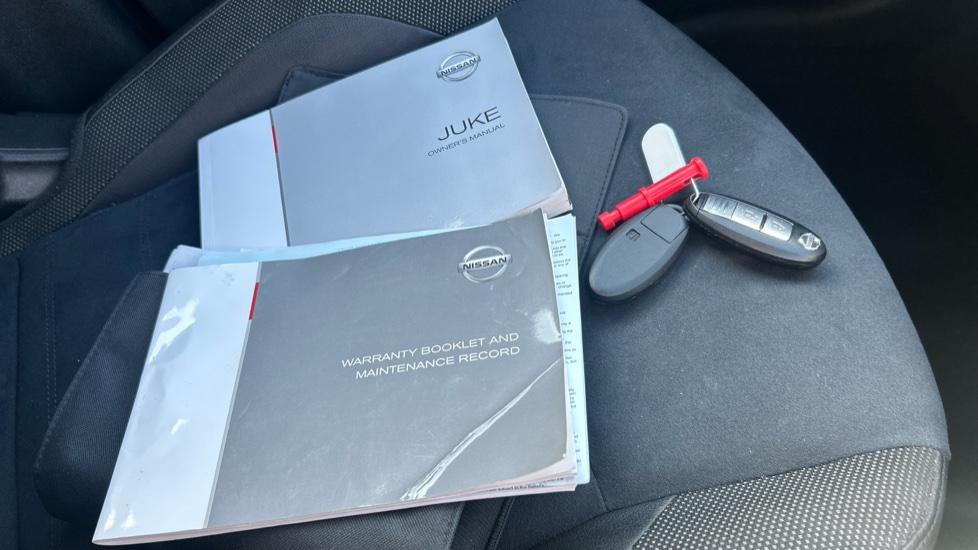 Nissan Juke 1.2 DiG-T N-Connecta 5dr Petrol Hatchback - Image 19