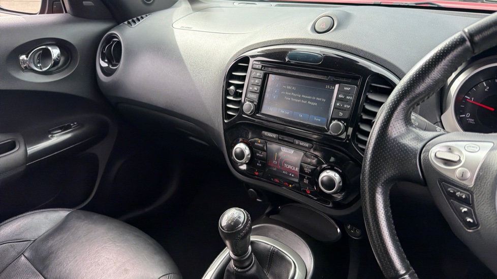 Nissan Juke 1.5 dCi Tekna 5dr Diesel Hatchback - Image 14
