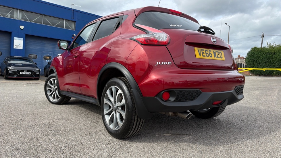Nissan Juke 1.5 dCi Tekna 5dr Diesel Hatchback - Image 25