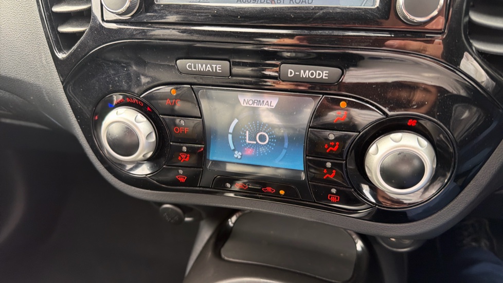 Nissan Juke 1.5 dCi Tekna 5dr Diesel Hatchback - Image 32
