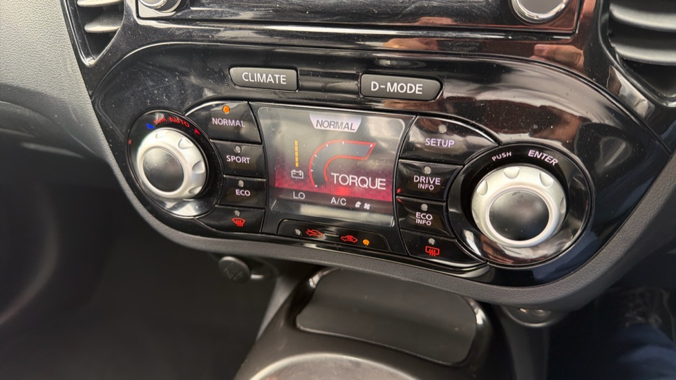 Nissan Juke 1.5 dCi Tekna 5dr Diesel Hatchback - Image 33
