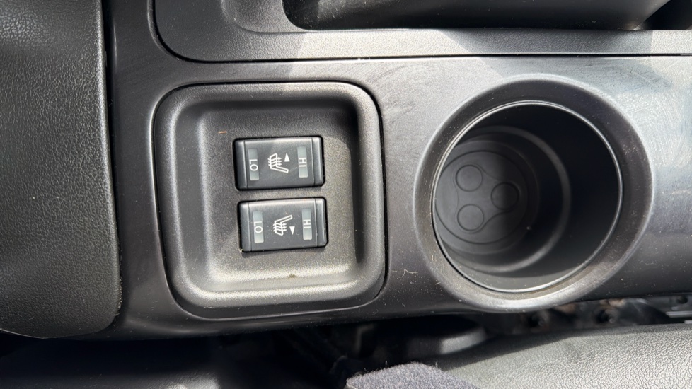 Nissan Juke 1.5 dCi Tekna 5dr Diesel Hatchback - Image 34