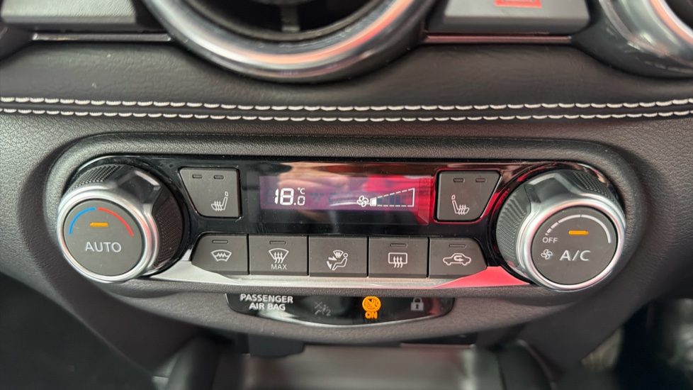 Nissan Juke 1.0 DiG-T 114 Tekna 5dr Petrol Hatchback - Image 28