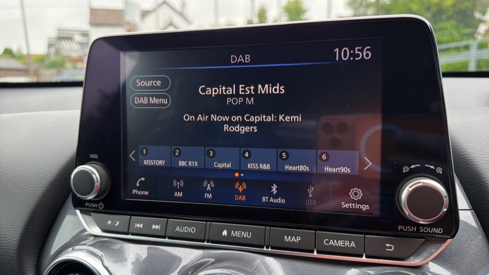 Nissan Juke 1.0 DiG-T 114 Tekna 5dr Petrol Hatchback - Image 31