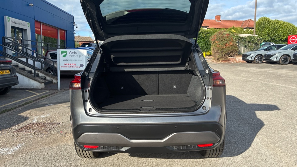 Nissan Qashqai 1.5 E-Power N-Connecta 5dr Auto Hybrid Hatchback - Image 4