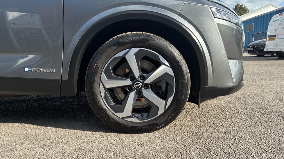 Nissan Qashqai 1.5 E-Power N-Connecta 5dr Auto Hybrid Hatchback - Image 7