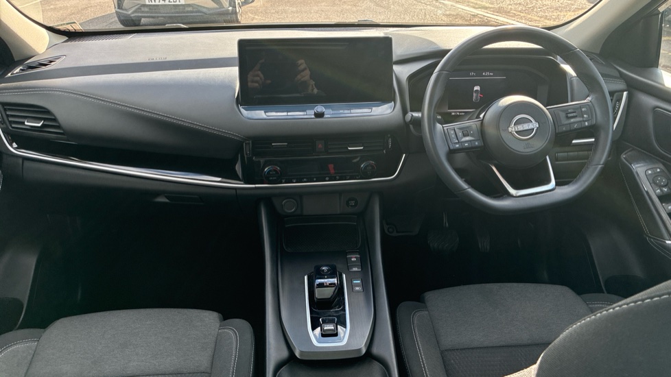 Nissan Qashqai 1.5 E-Power N-Connecta 5dr Auto Hybrid Hatchback - Image 10