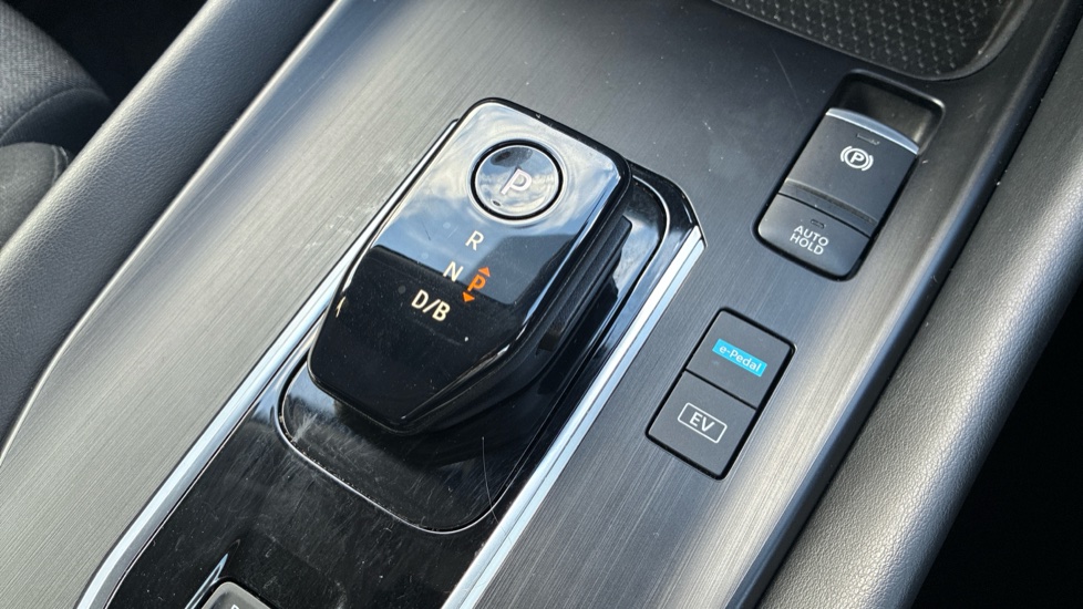 Nissan Qashqai 1.5 E-Power N-Connecta 5dr Auto Hybrid Hatchback - Image 26