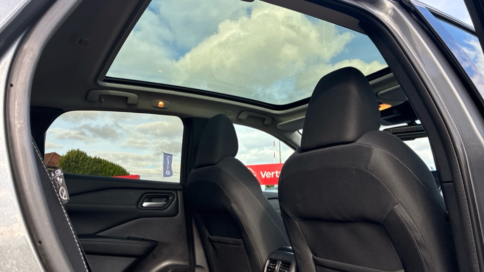 Nissan Qashqai 1.5 E-Power N-Connecta 5dr Auto Hybrid Hatchback - Image 31