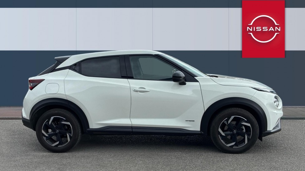 Nissan Juke 1.6 Hybrid N-Connecta 5dr Auto Hybrid Hatchback - Image 5