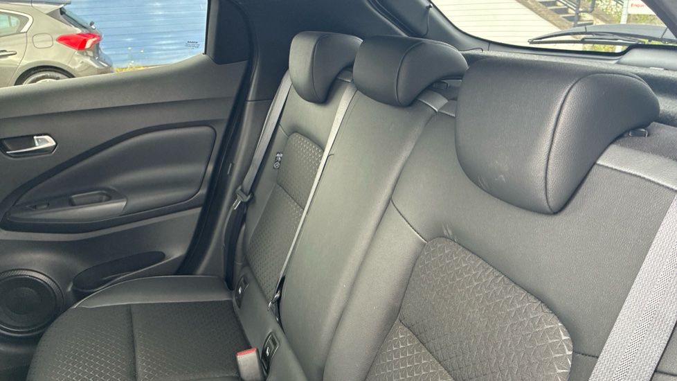 Nissan Juke 1.6 Hybrid N-Connecta 5dr Auto Hybrid Hatchback - Image 16