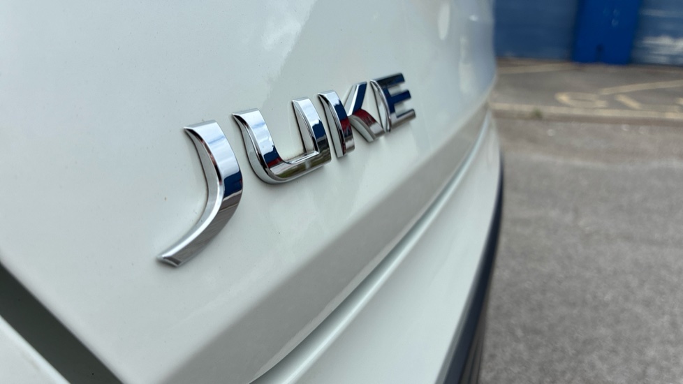 Nissan Juke 1.6 Hybrid N-Connecta 5dr Auto Hybrid Hatchback - Image 30