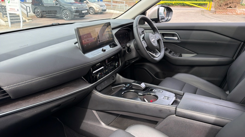 Nissan X-Trail 1.5 E-Power 204 Tekna 5dr Xtronic Hybrid Station Wagon - Image 9
