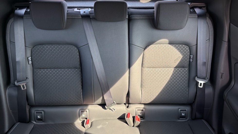 Nissan Juke 1.0 DiG-T N-Connecta 5dr Petrol Hatchback - Image 15