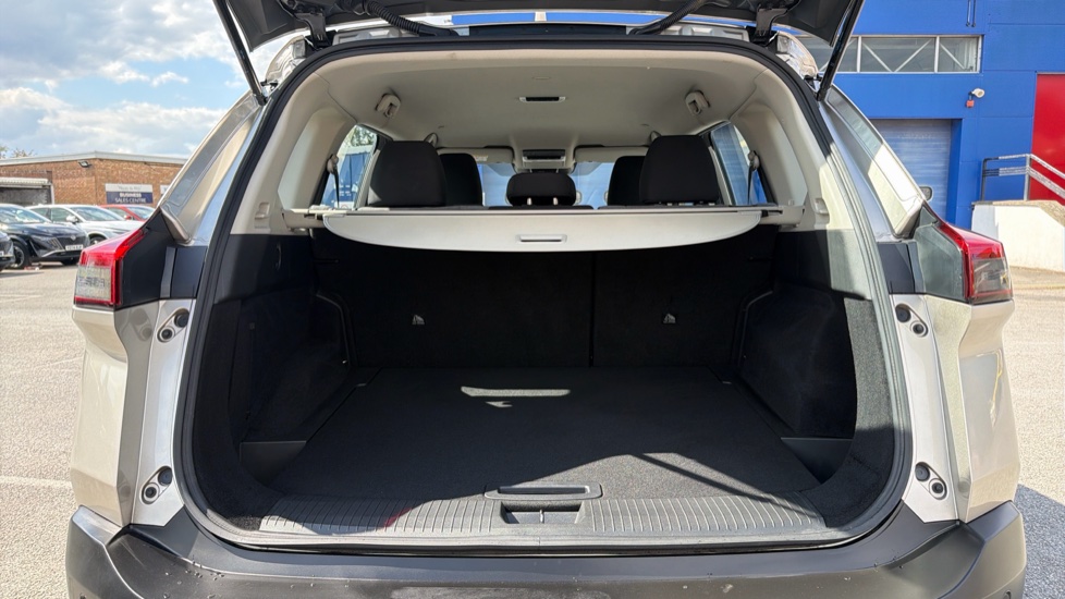 Nissan X-Trail 1.5 E-Power 204 Acenta Premium 5dr Xtronic Hybrid Station Wagon - Image 4