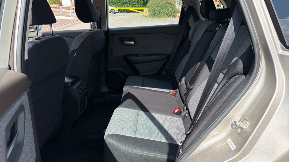 Nissan X-Trail 1.5 E-Power 204 Acenta Premium 5dr Xtronic Hybrid Station Wagon - Image 16