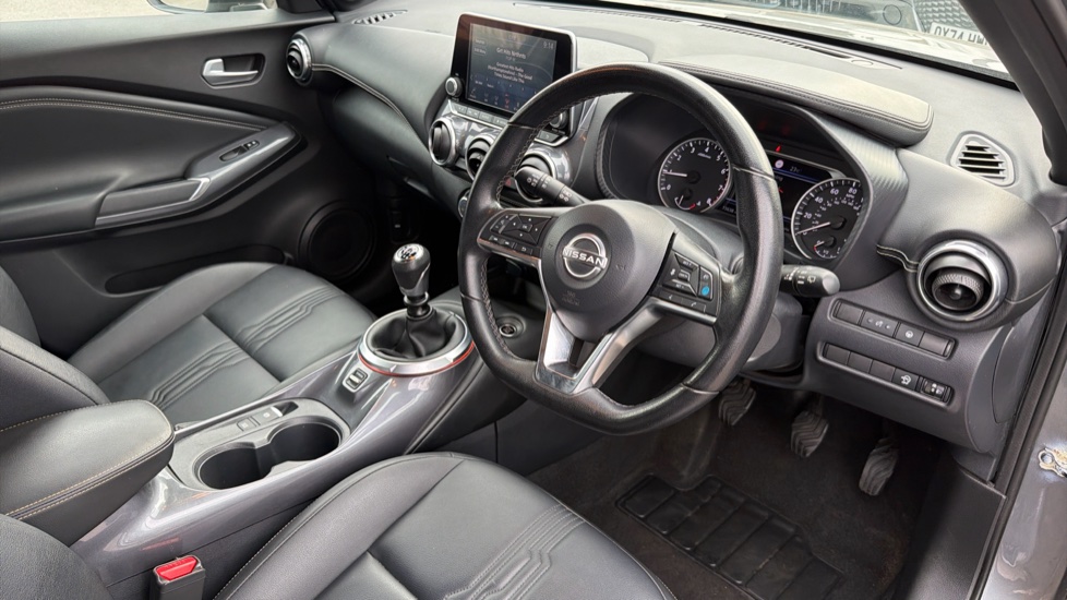 Nissan Juke 1.0 DiG-T 114 Tekna 5dr Petrol Hatchback - Image 11