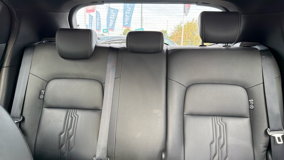 Nissan Juke 1.0 DiG-T 114 Tekna 5dr Petrol Hatchback - Image 15