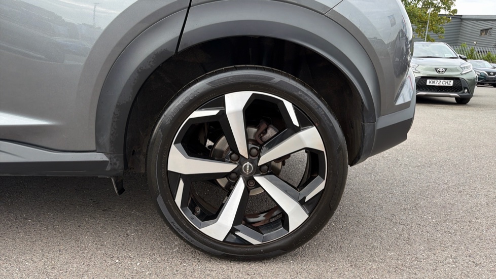 Nissan Juke 1.0 DiG-T 114 Tekna 5dr Petrol Hatchback - Image 21