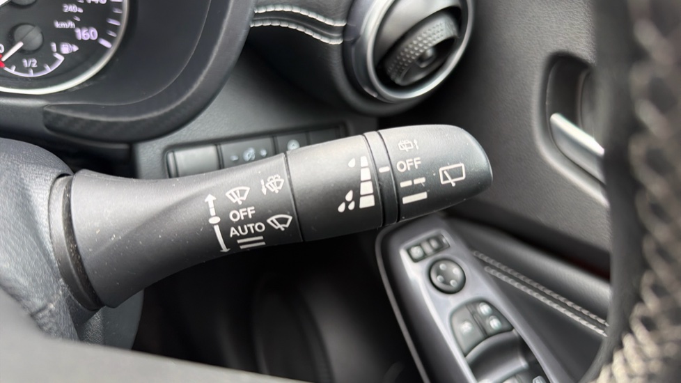 Nissan Juke 1.0 DiG-T 114 Tekna 5dr Petrol Hatchback - Image 35