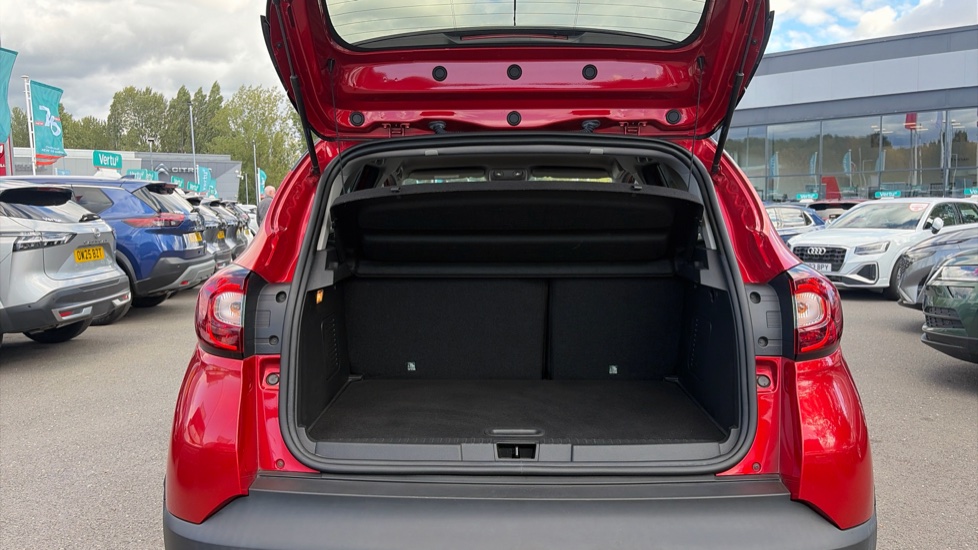 Renault Captur 0.9 TCE 90 Signature X Nav 5dr Petrol Hatchback - Image 4