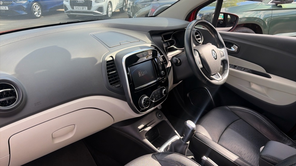 Renault Captur 0.9 TCE 90 Signature X Nav 5dr Petrol Hatchback - Image 9